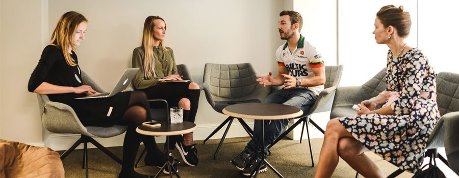 Alberto-giving-an-interview
