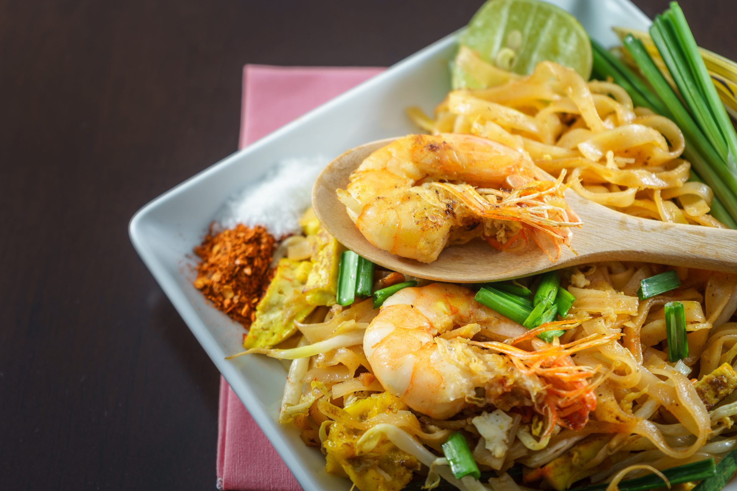 Thai Fried Noodles Served With Seasoning And Vegetable